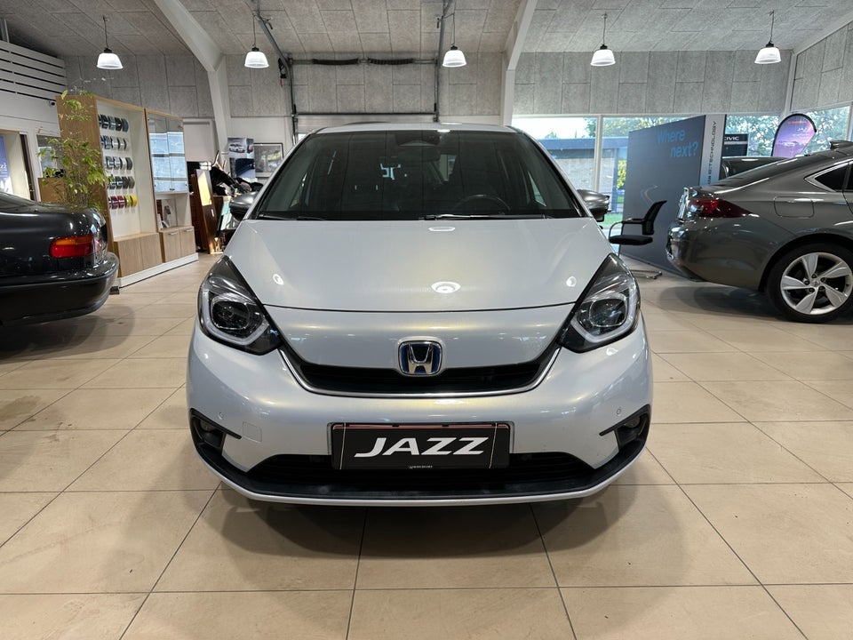 Honda Jazz 1,5 i-MMD Executive eCVT 5d