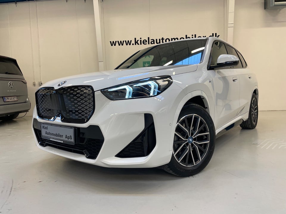 BMW iX1 eDrive20 M-Sport 5d