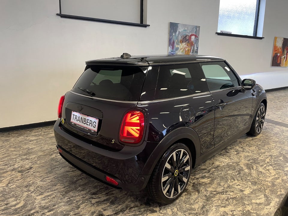 MINI Cooper SE Classic Trim 3d