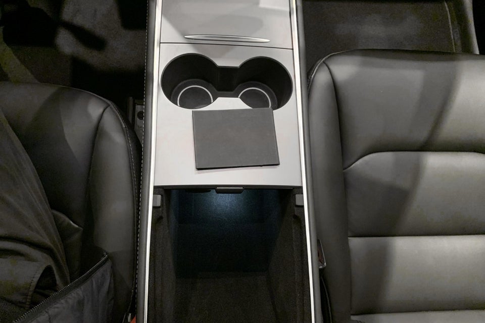 Tesla Model Y Long Range AWD 5d