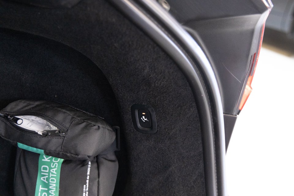 Volvo V90 2,0 T6 ReCharge Plus Dark aut. AWD 5d