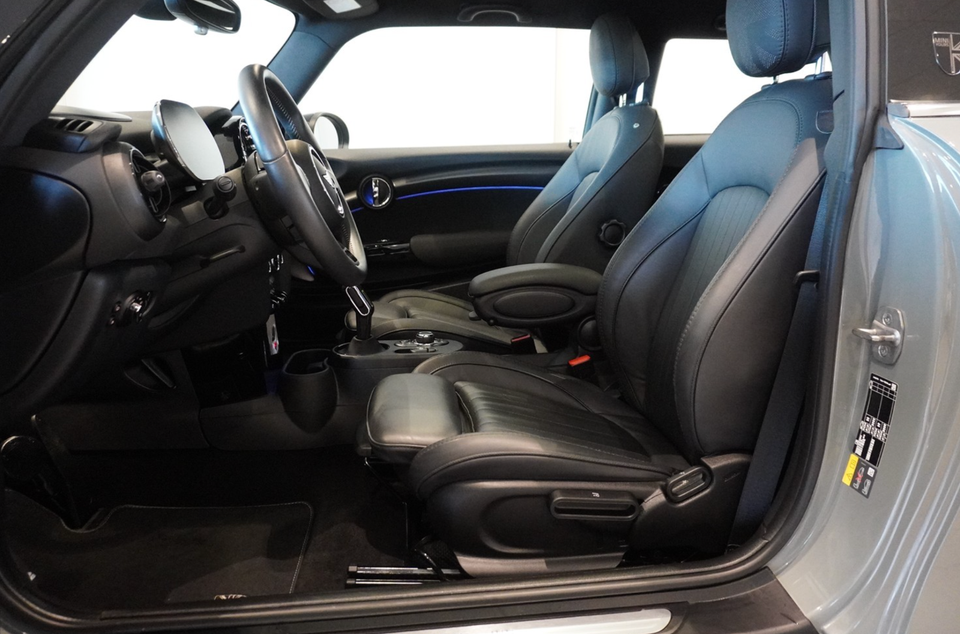 MINI Cooper SE Maximise 3d