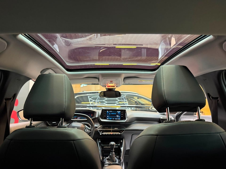 Peugeot 208 1,5 BlueHDi 100 Allure Sky 5d