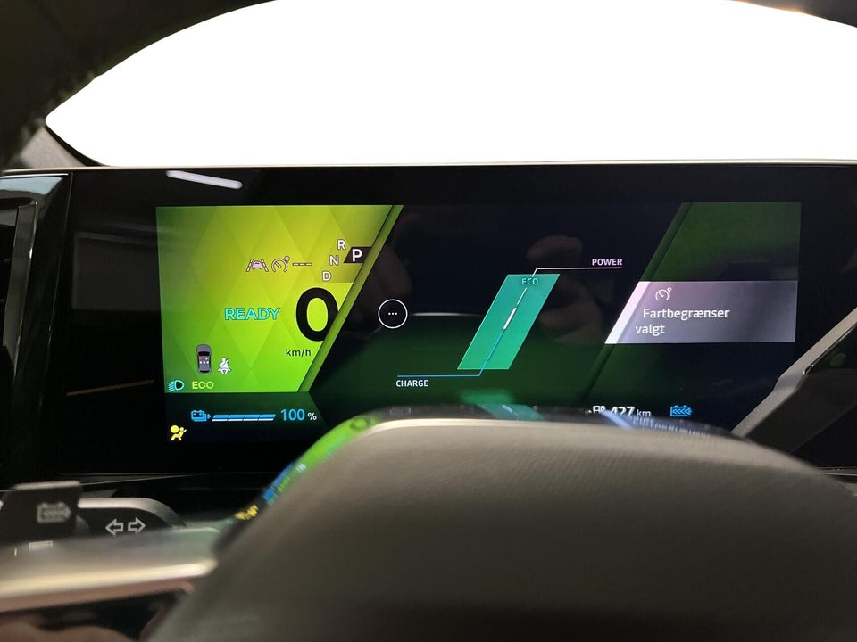 Renault Megane E-Tech 60 Iconic 5d