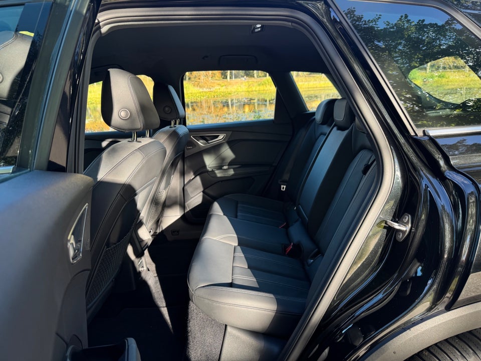 Audi Q4 e-tron 35 Advanced 5d