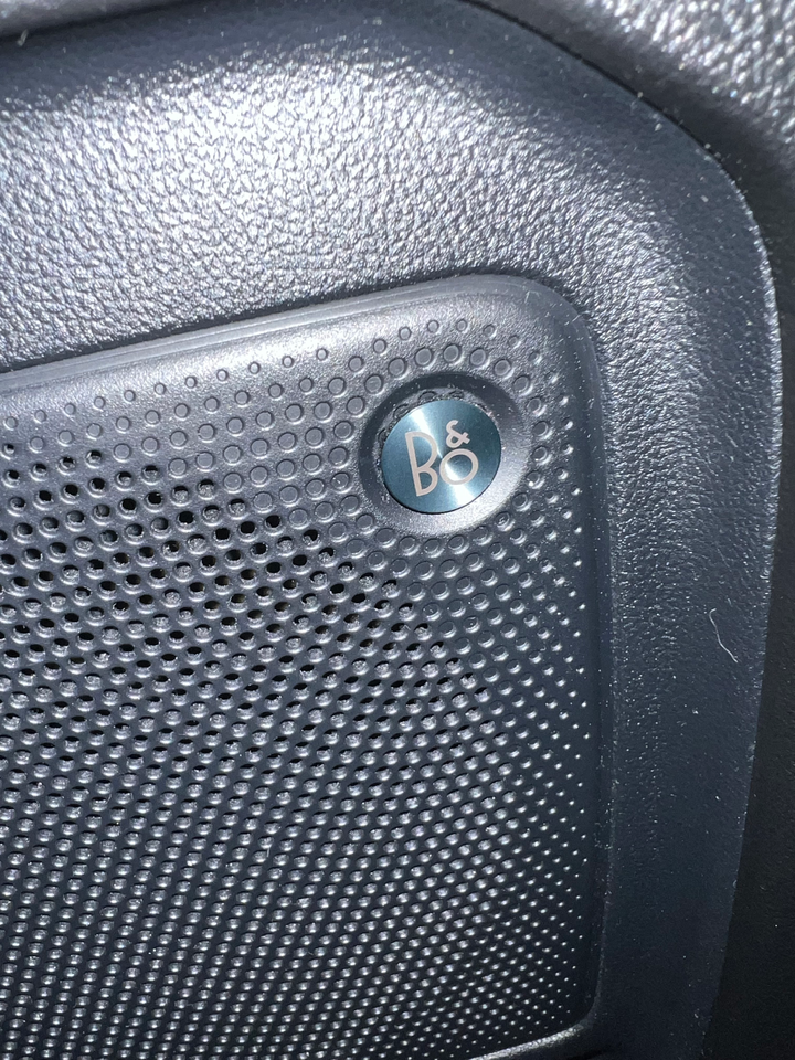 Ford Kuga 2,5 PHEV Vignale CVT 5d