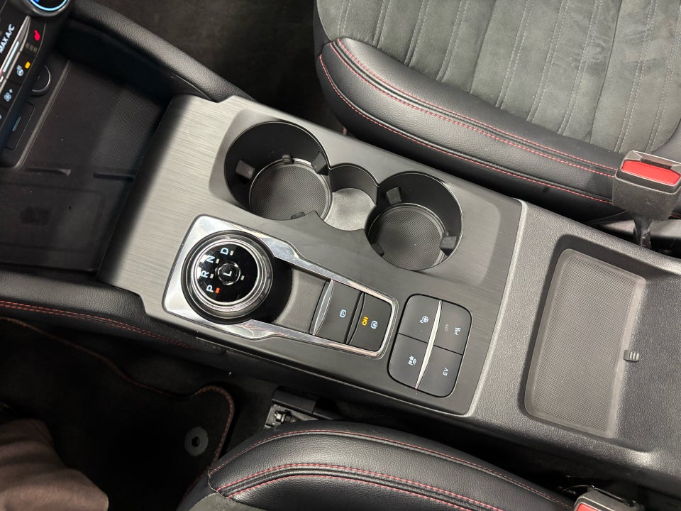 Ford Kuga 2,5 PHEV ST-Line X CVT 5d