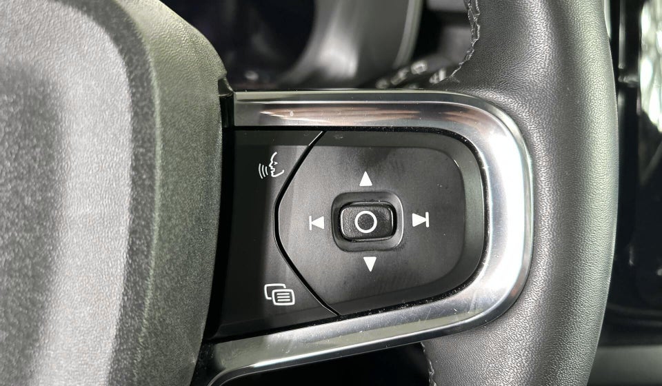 Volvo XC40 P6 ReCharge Core 5d