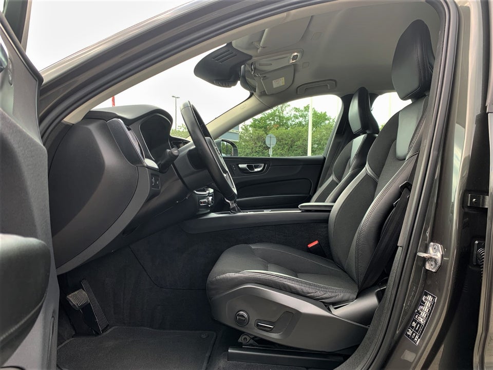 Volvo XC60 2,0 T4 190 Momentum aut. 5d