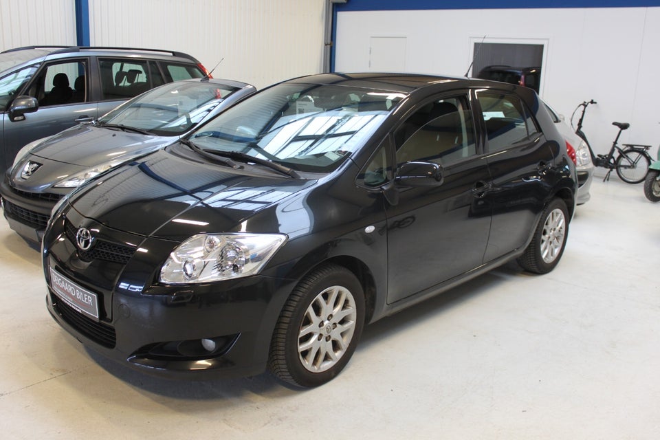 Toyota Auris 1,6 Luna+ 5d