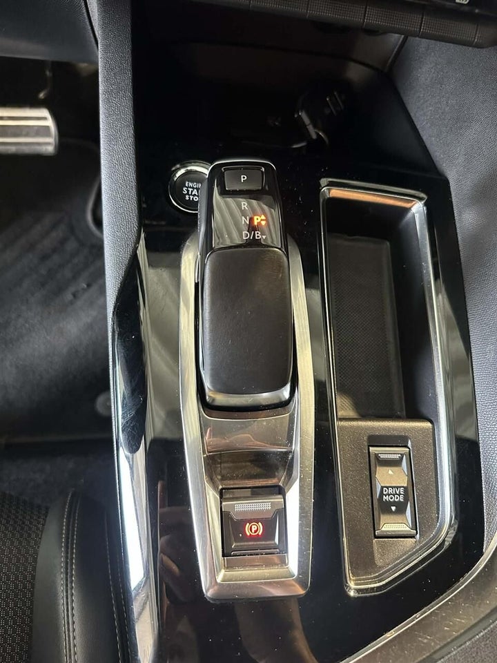 Peugeot 3008 1,6 Hybrid Active Pack EAT8 5d