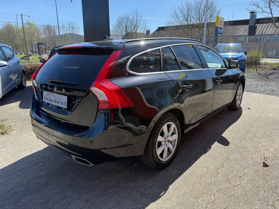 Volvo V60 2,0 D4 190 Momentum aut. 5d