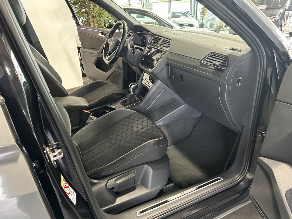 VW Tiguan 1,5 TSi 150 R-line DSG Van 5d