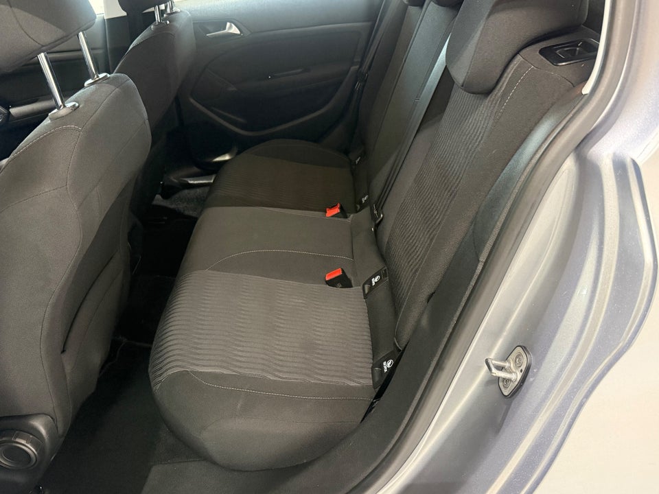 Peugeot 308 1,6 BlueHDi 120 Active 5d