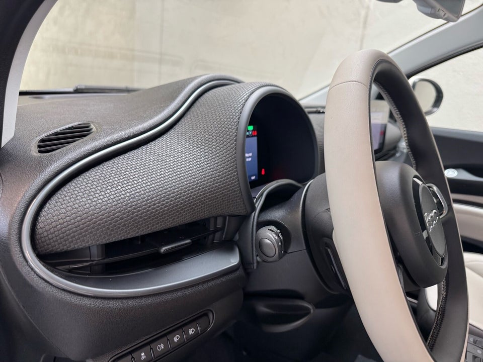 Fiat 500e 42 la Prima by Bocelli 3d