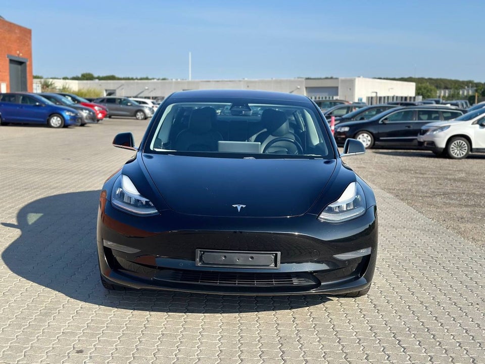 Tesla Model 3 Long Range AWD 4d