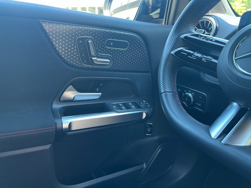 Mercedes EQB250+ AMG Advance 5d