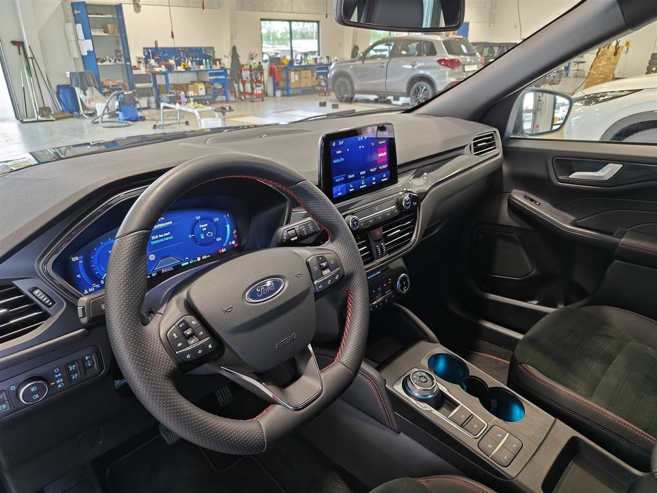 Ford Kuga 2,5 PHEV ST-Line X CVT 5d