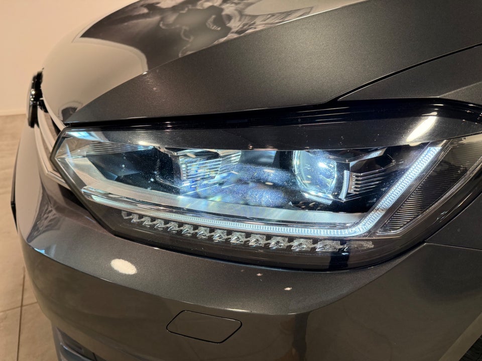 VW Touran 2,0 TDi 150 Highline DSG 7prs 5d