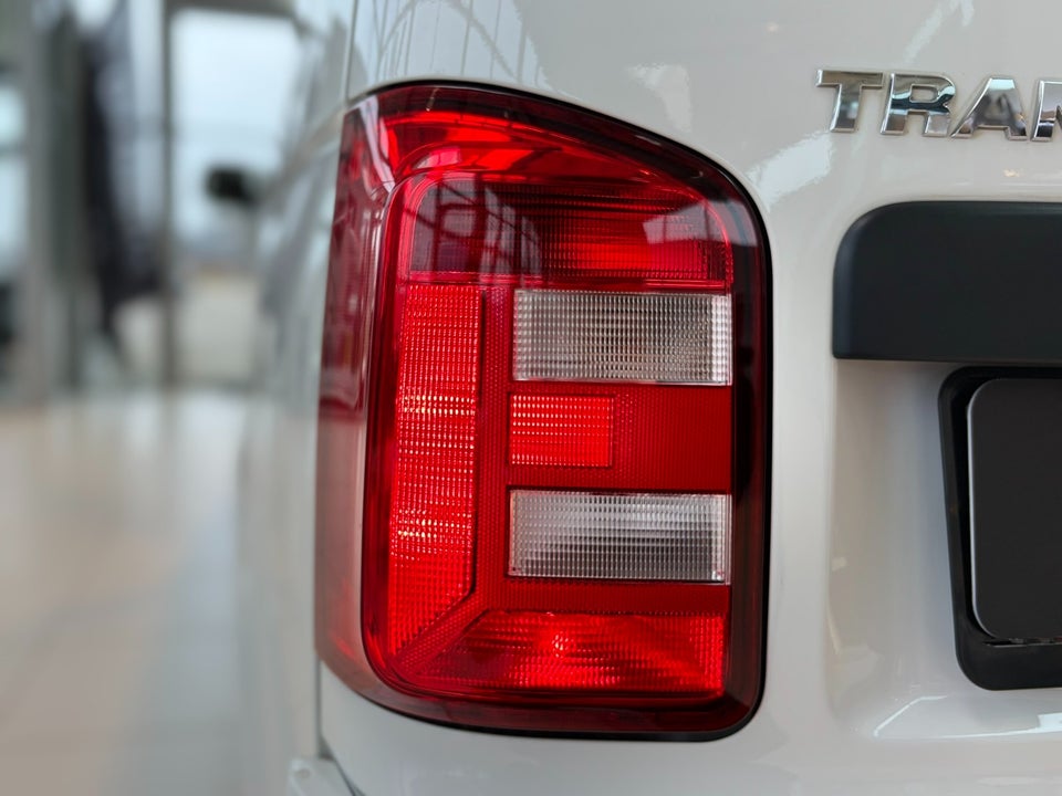 VW Transporter 2,0 TDi 102 Kassevogn kort