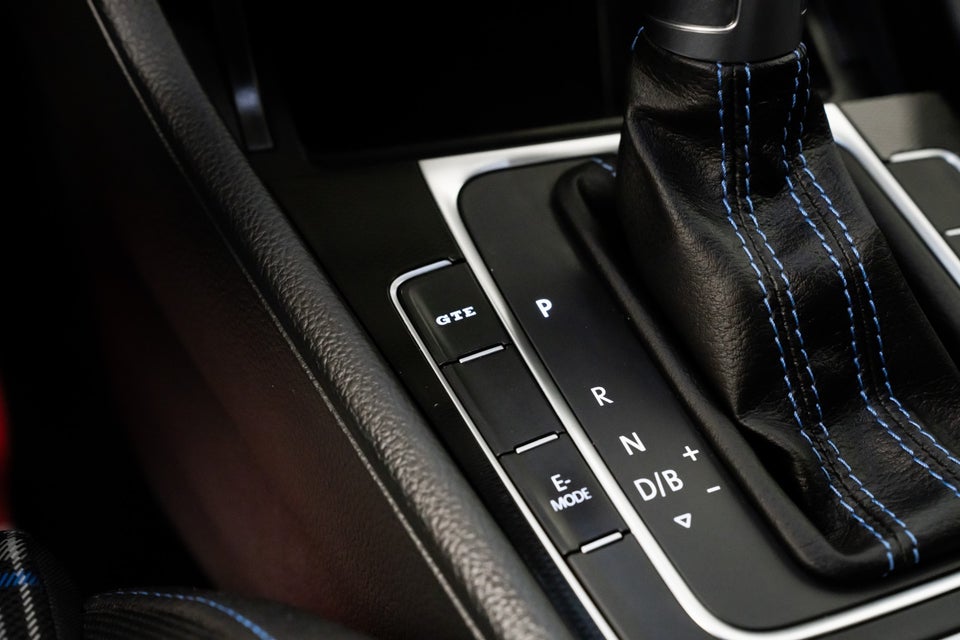 VW Golf VII 1,4 GTE DSG 5d