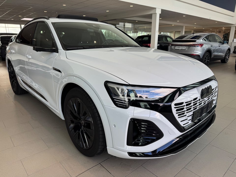 Audi Q8 e-tron 55 S-line Sportback quattro 5d