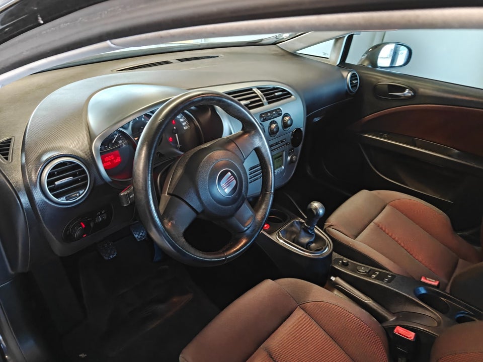 Seat Leon 1,6 Stylance 5d