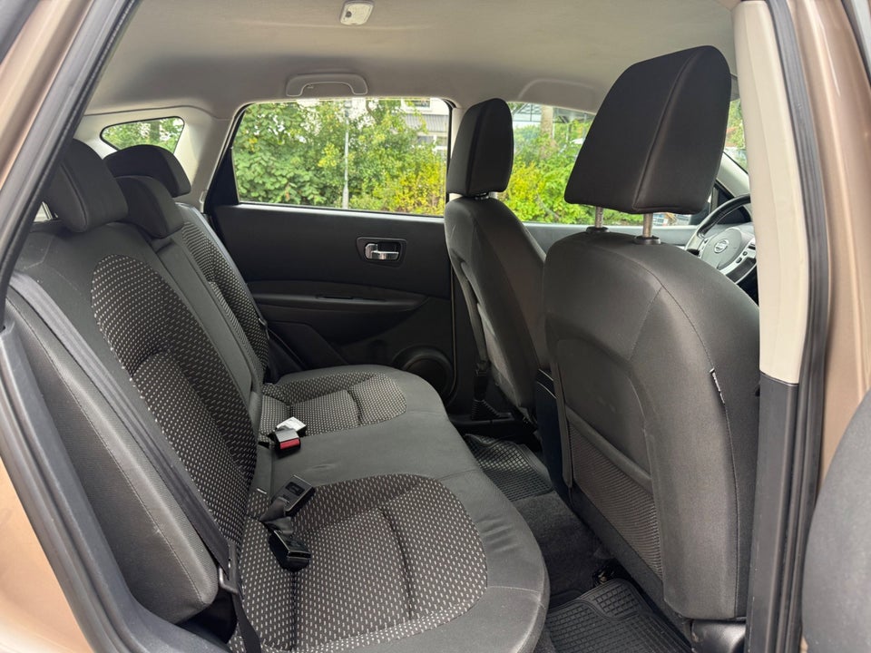 Nissan Qashqai 1,6 Tekna 5d