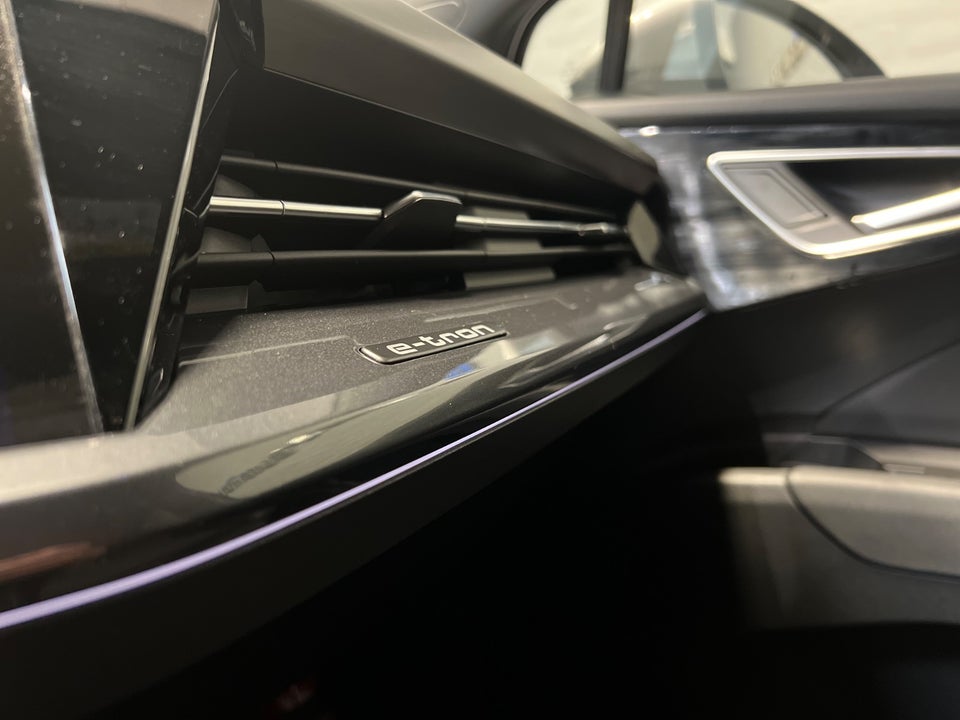 Audi Q4 e-tron 45 Advanced S-line 5d