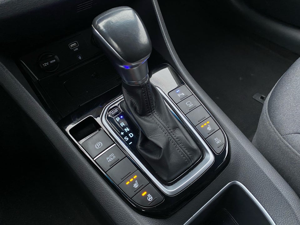 Hyundai Ioniq 1,6 PHEV Premium DCT 5d