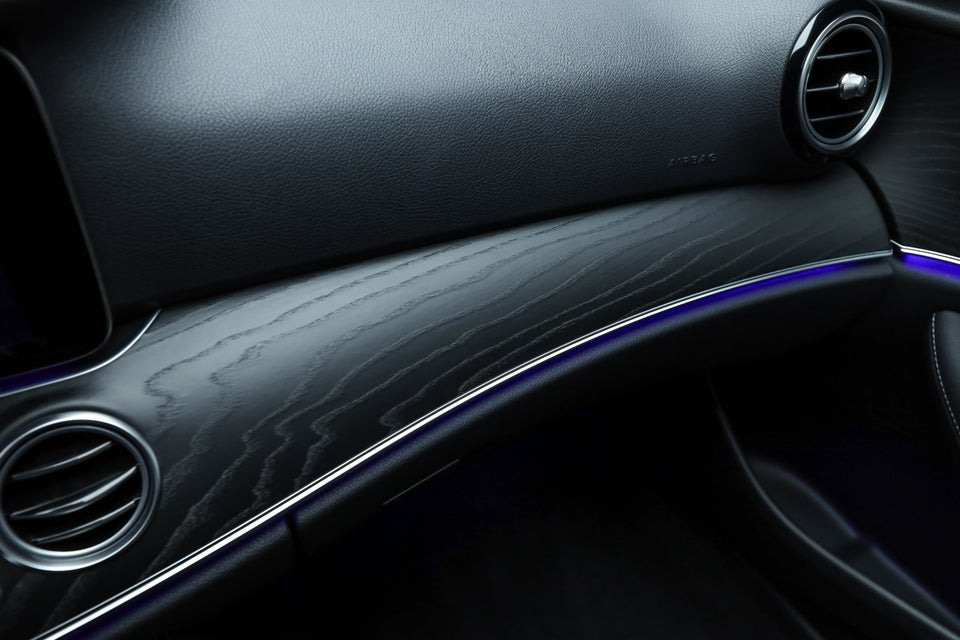 Mercedes E300 de 2,0 Advantage stc. aut. 5d