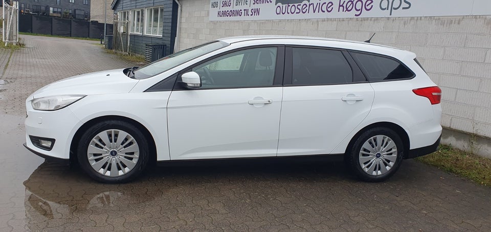 Ford Focus 1,0 SCTi 125 Business stc. 5d