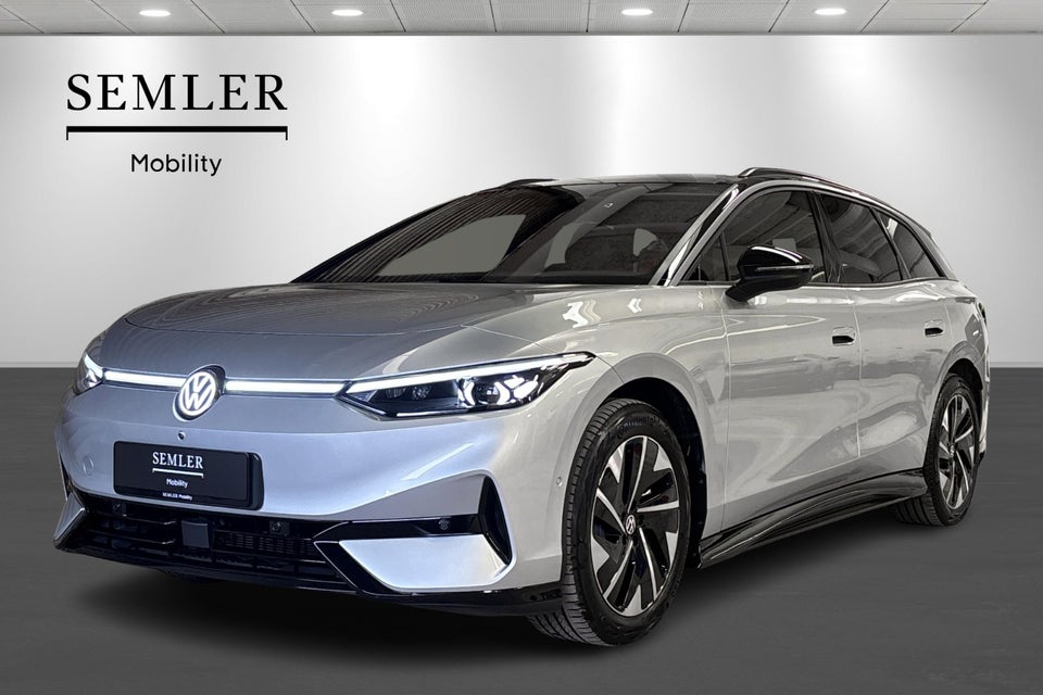 VW ID.7 77 Style+ Tourer 5d