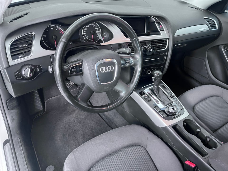 Audi A4 2,0 TFSi 211 quattro S-tr. 4d