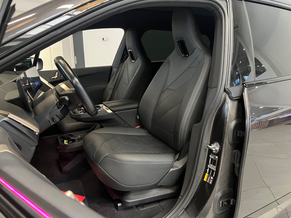 BMW iX xDrive50 Fully Charged 5d