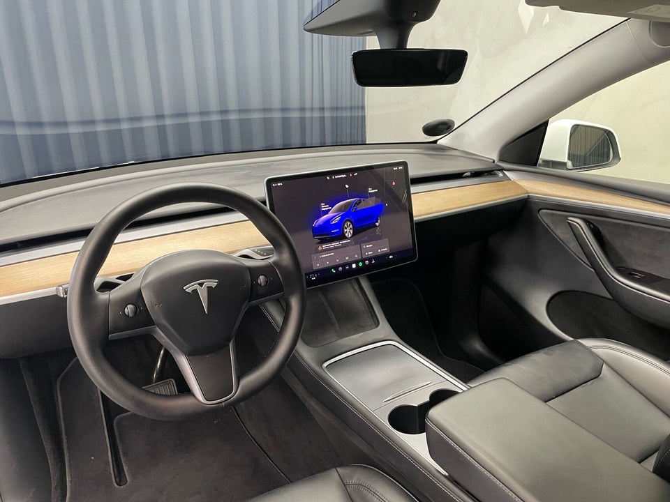 Tesla Model Y Long Range AWD 5d