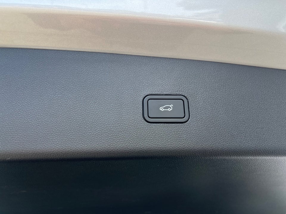 Xpeng G9 Standard Range 5d