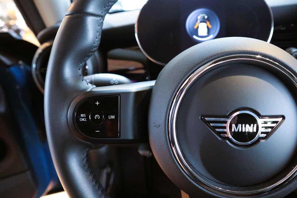 MINI Cooper SE Classic Trim 3d