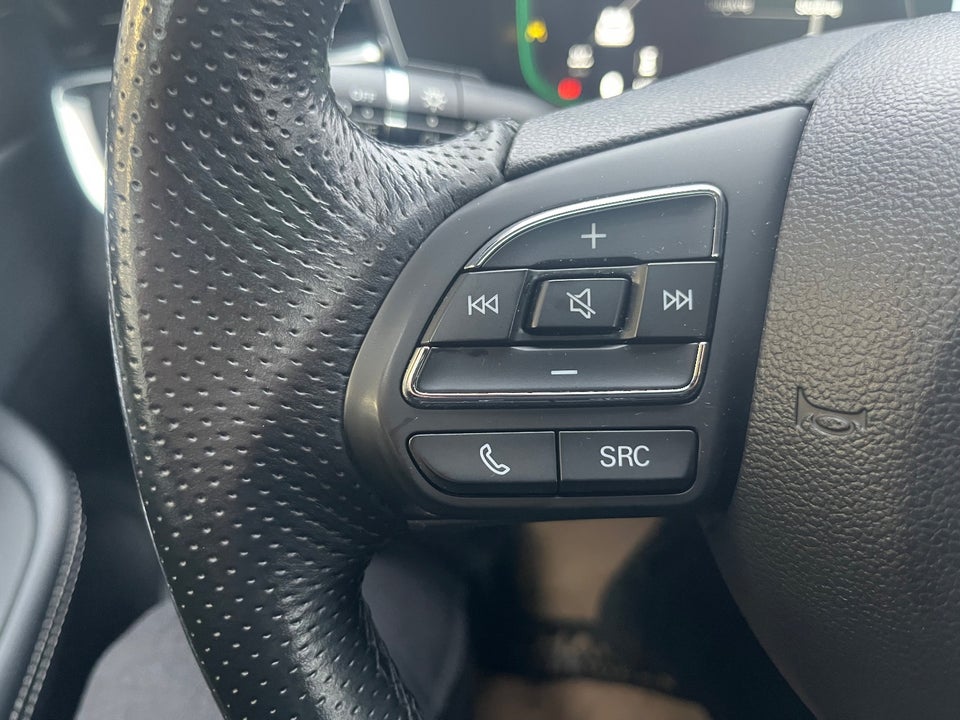 MG Marvel R Performance 5d