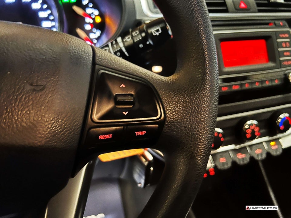Kia Rio 1,2 CVVT Style+ 5d