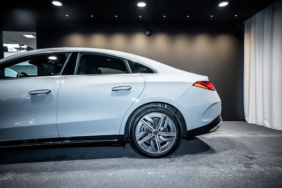 Mercedes CLA250+ EQ AMG Advance Plus 4d