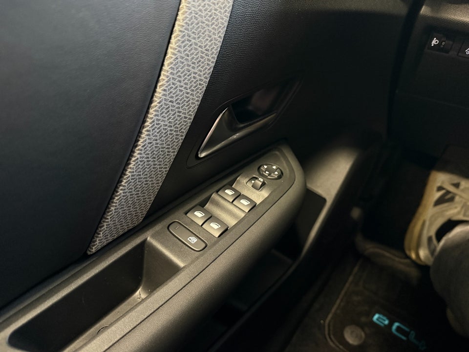 Citroën ë-C4 50 You! 5d