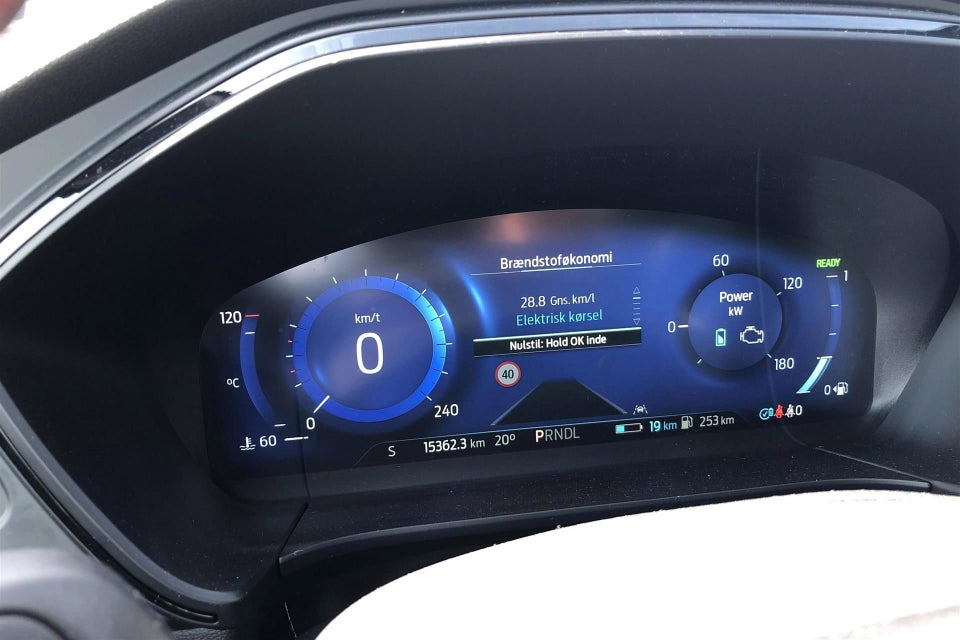 Ford Kuga 2,5 PHEV Graphite Tech CVT 5d