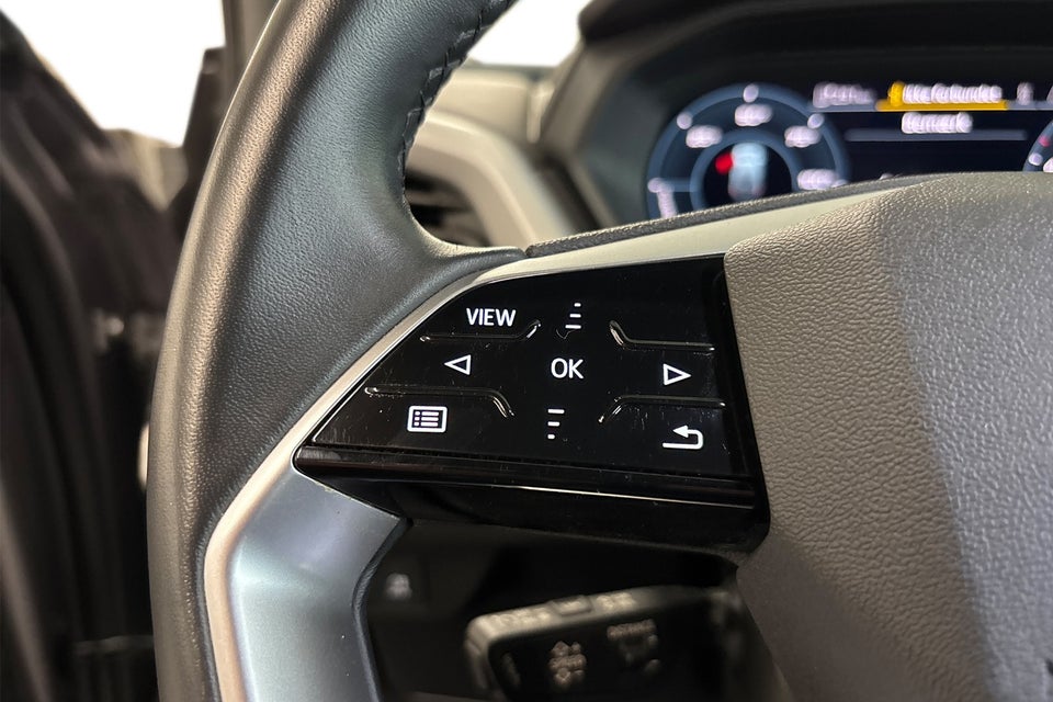 Audi Q4 e-tron 40 S-line 5d