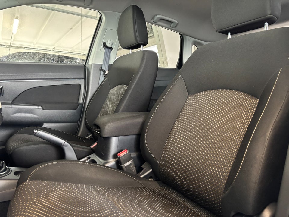 Mitsubishi ASX 1,6 Inform 5d