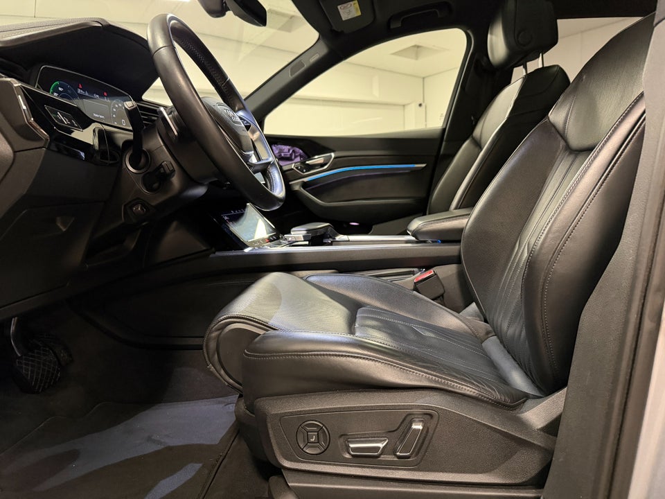 Audi e-tron 55 S-line quattro 5d