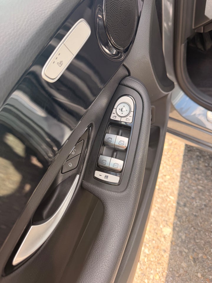 Mercedes C220 d 2,2 Avantgarde stc. aut. 5d