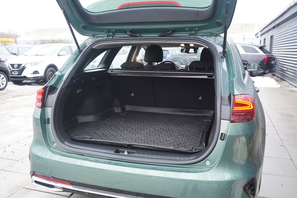 Kia Ceed 1,6 PHEV Prestige SW DCT 5d