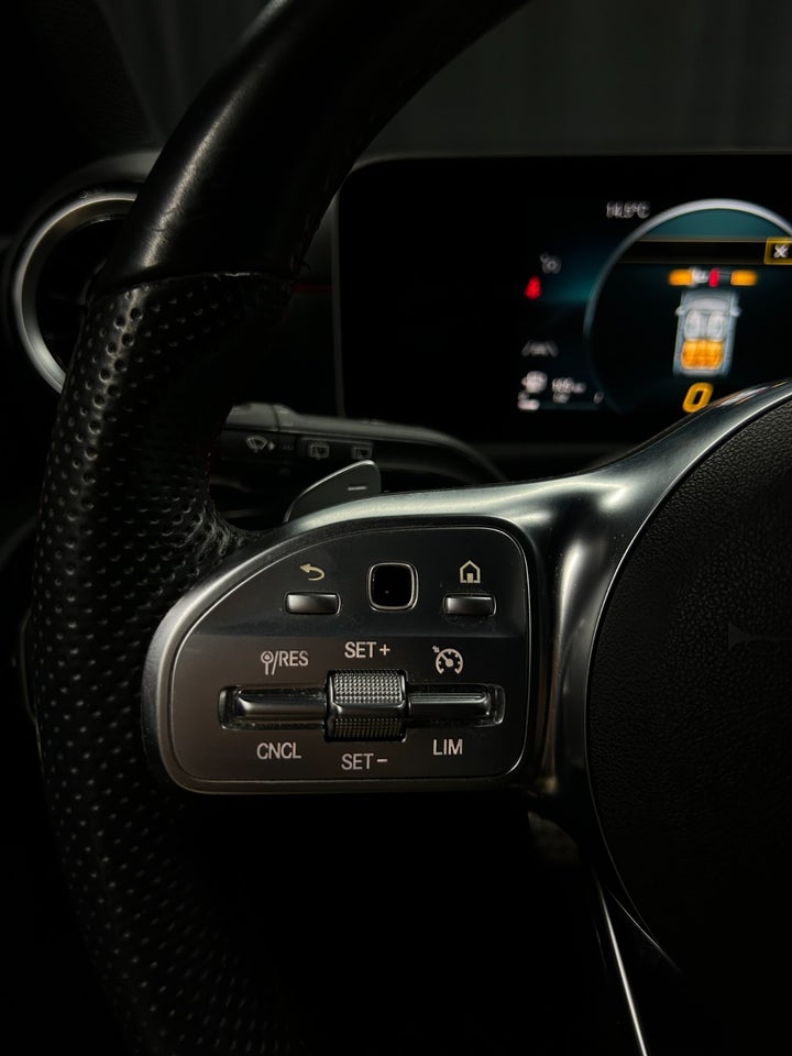 Mercedes A200 1,3 AMG Line aut. 5d