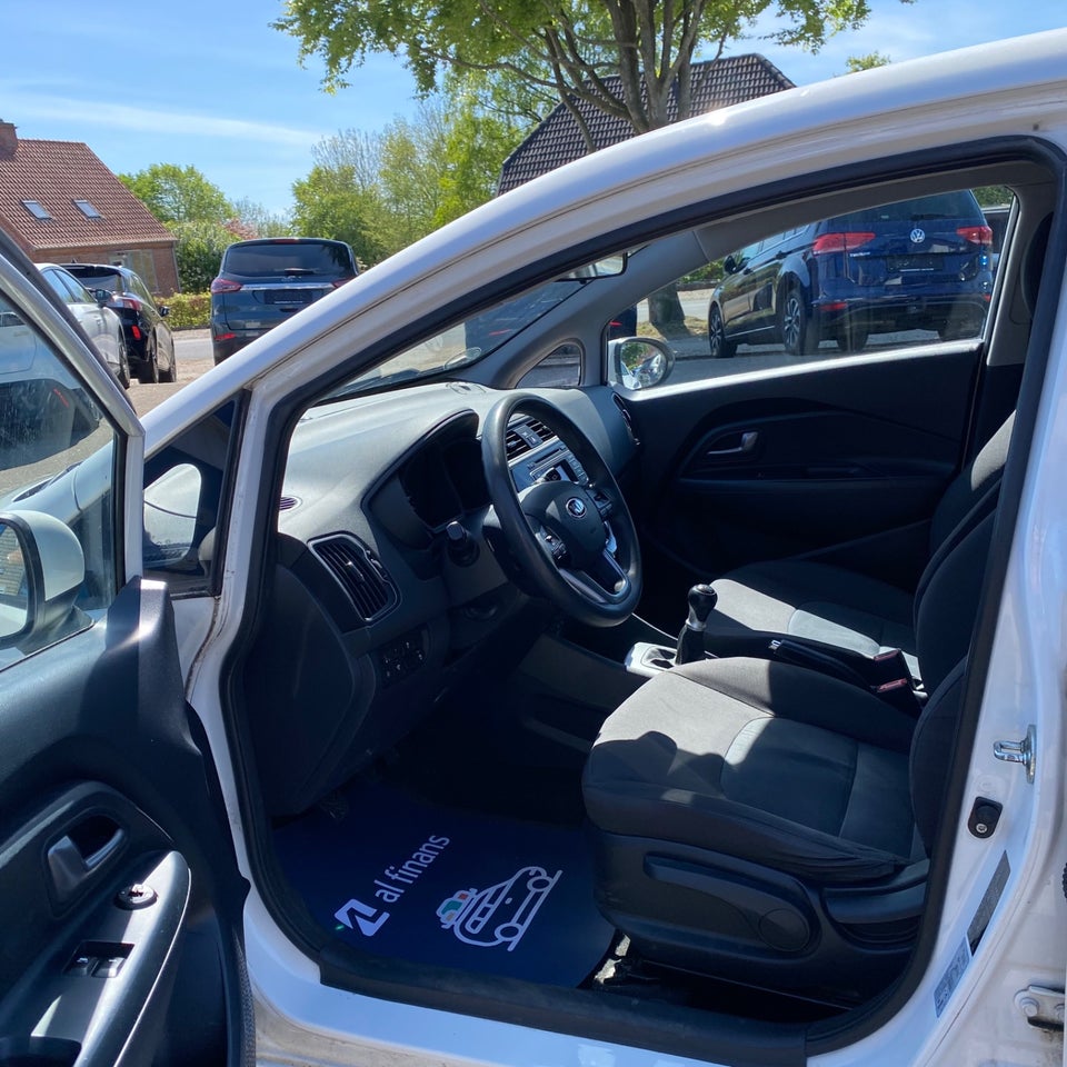 Kia Rio 1,2 CVVT Style+ Limited 5d